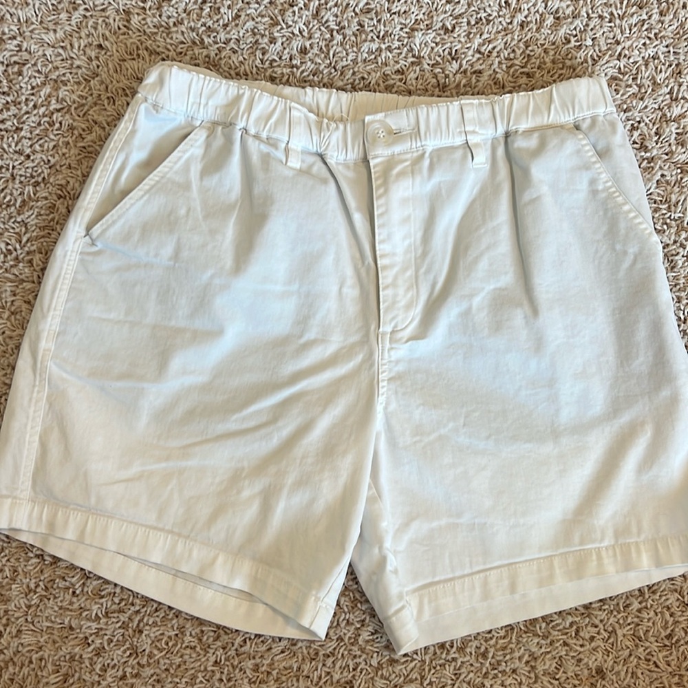 Men’s White Southern Athletica shorts